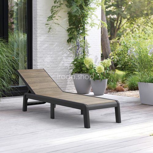 Porto műanyag kerti napozóágy párna nélkül