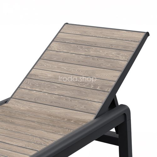 Porto műanyag kerti napozóágy párna nélkül