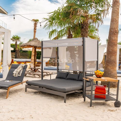 Duisburg kerti zsúrkocsi