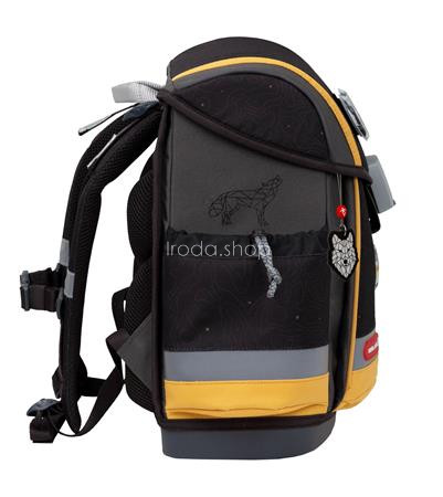 Iskolatáska, mágneszárral, BELMIL "Classy Plus Wolves Sand", farkas