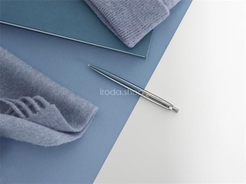 Golyóstoll, 0,7 mm, ezüst színű klip, Waterloo kék tolltest, PARKER "Royal Jotter", kék