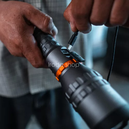 NEBO DAVINCI™ 8000 elemlámpa, NEB-FLT-1016-G, 8000 lm, akkumulátoros, 4x zoom, IP67, power bank, 5000 mAh, 5 funkció, USB-A - USB-C töltőkábel