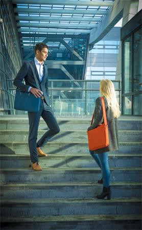 Notebook táska, 15,6", RIVACASE "Biscayne 8335", piros